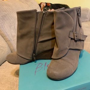 Blowfish Bilocate boots size 7
